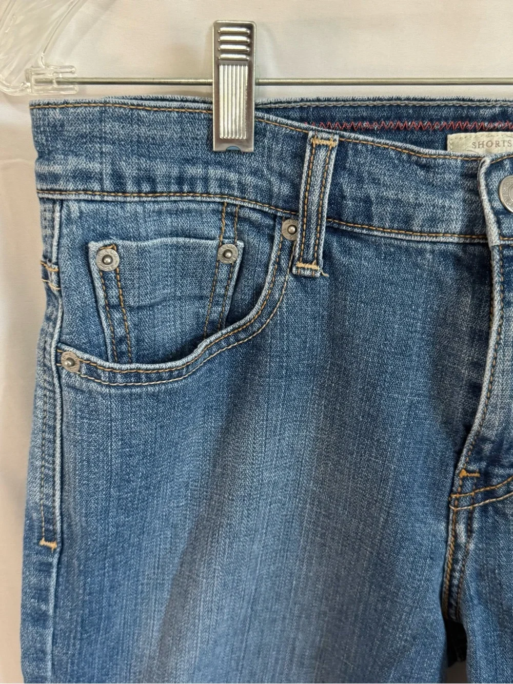 Levi's Y2K Women’s Blue Denim Rolled-Cuff Bermuda Jean Shorts SZ 4